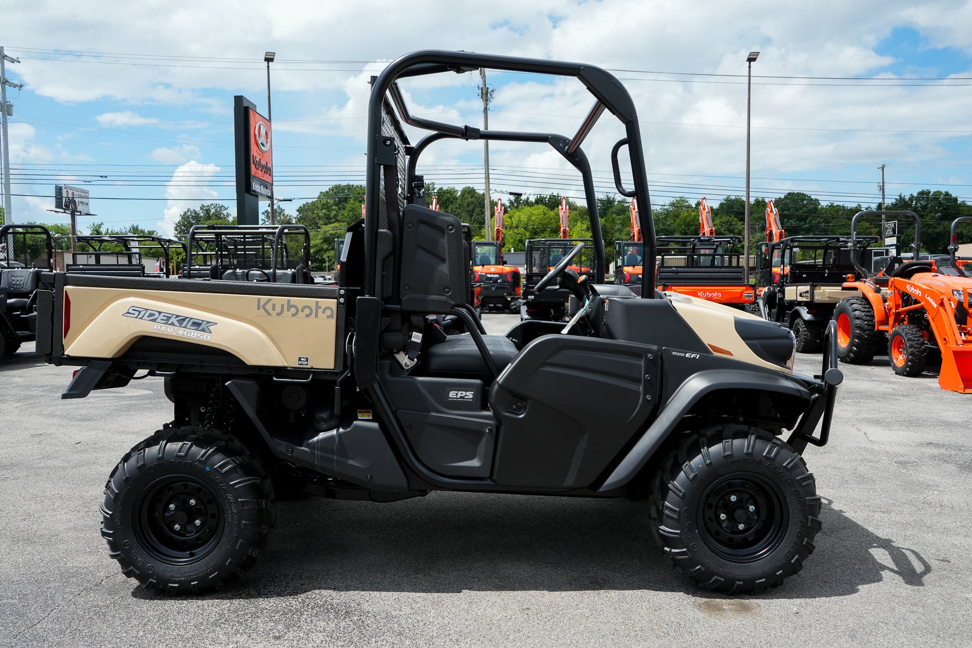 Kubota RTVXG850WDLA25