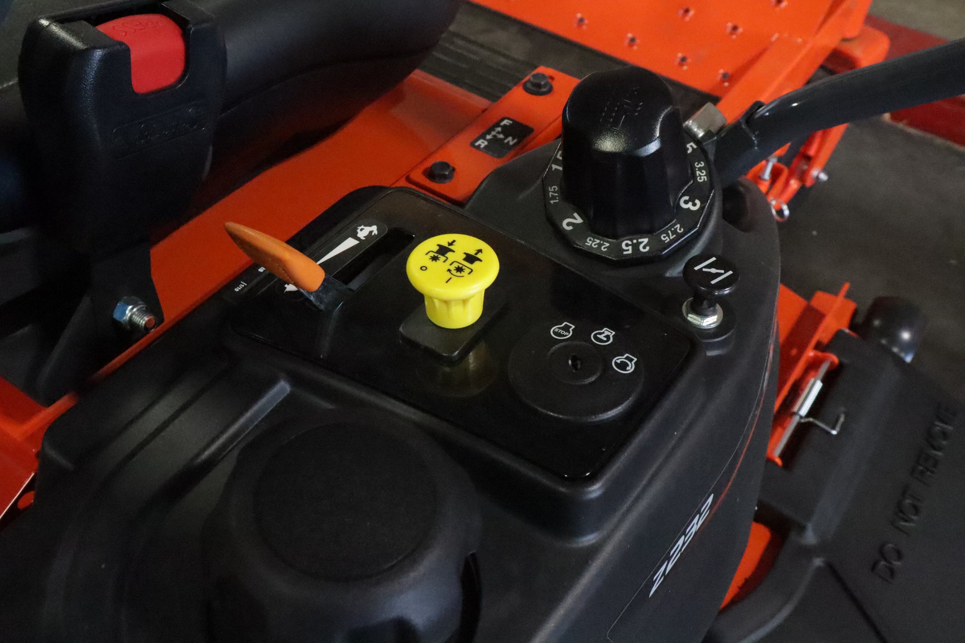 Kubota Z232KW-42