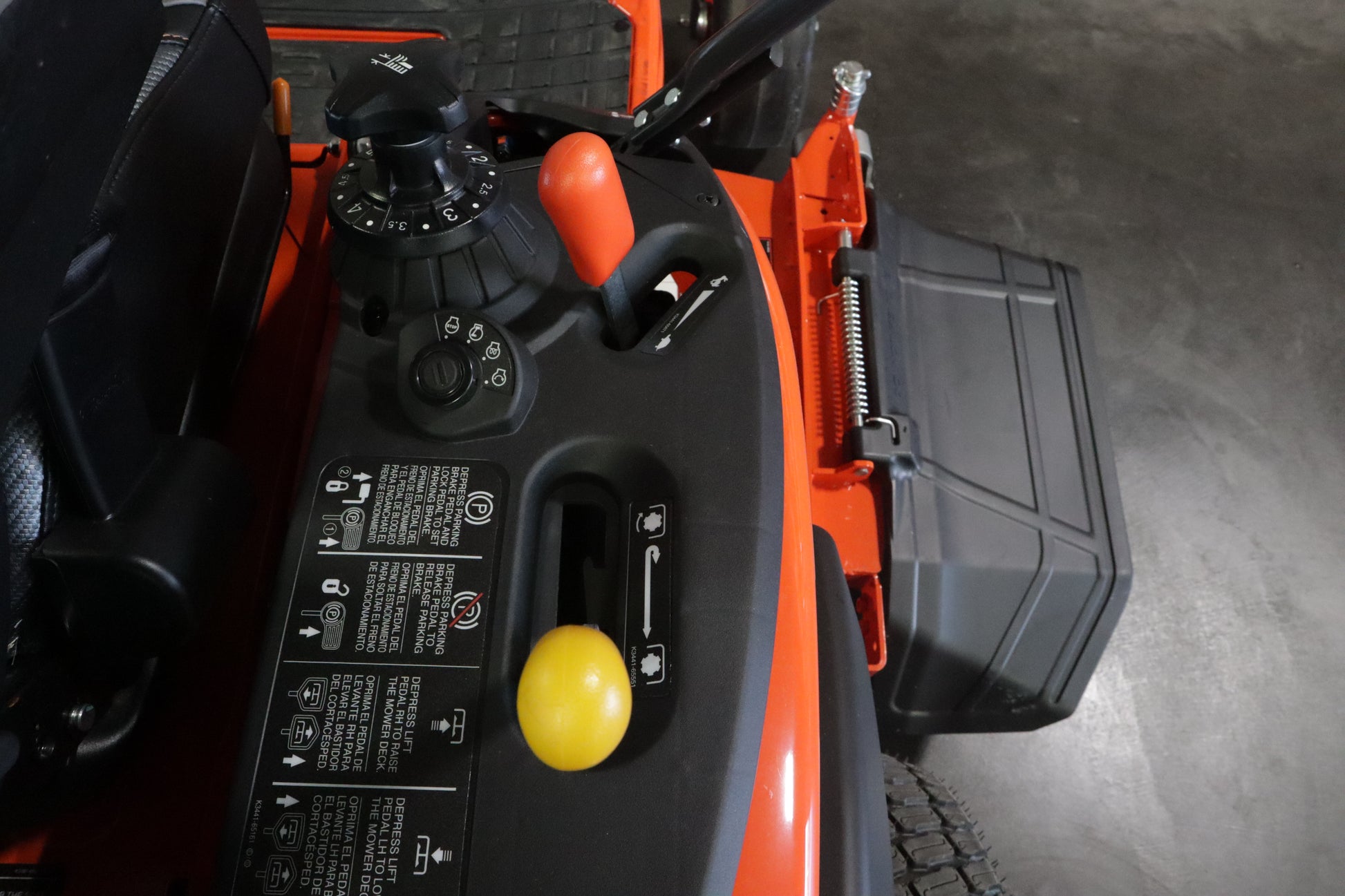 Kubota ZD1211L-3-72