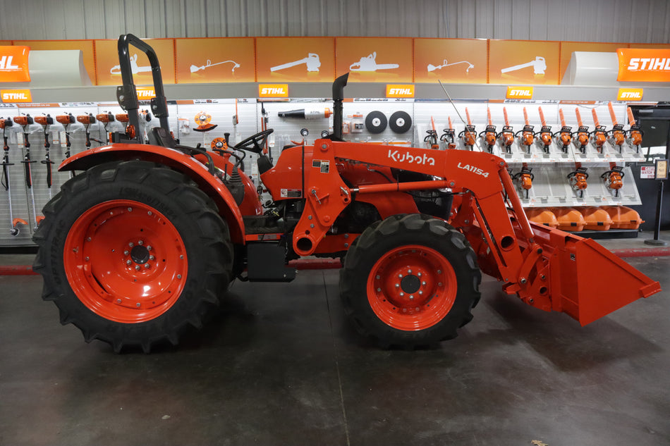 Kubota M7060HD12