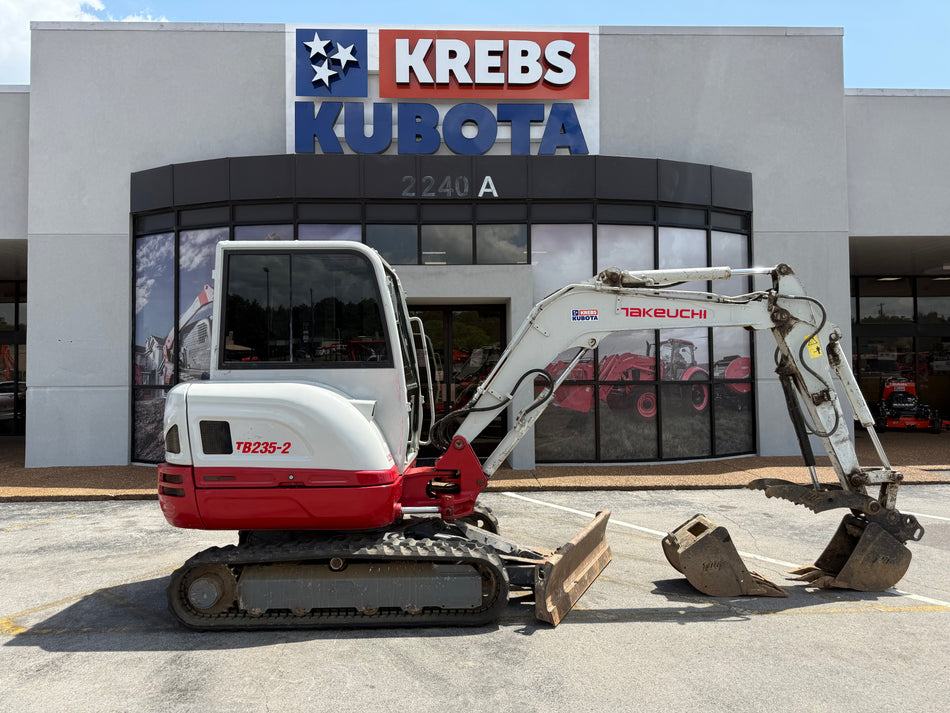 2018 Takeuchi TB235-2 - 01644