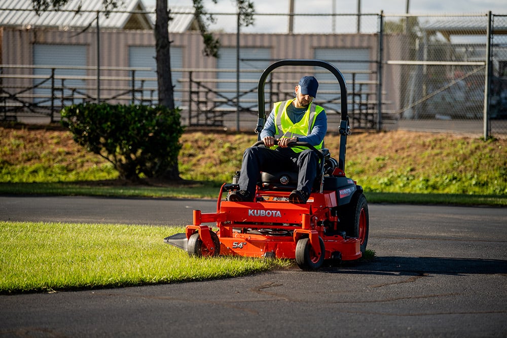 Kubota Z724KHNC-54